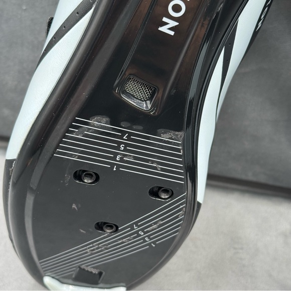 Peloton Original Cycling Shoes Men’s US 11.5 (EU 45) Black Red Triple Strap - Picture 14 of 16